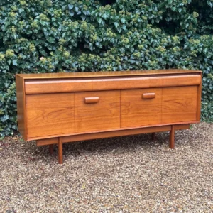 Retro sideboard